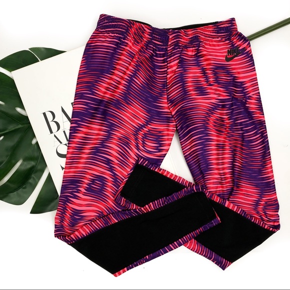 Nike Pants - Nike print legging